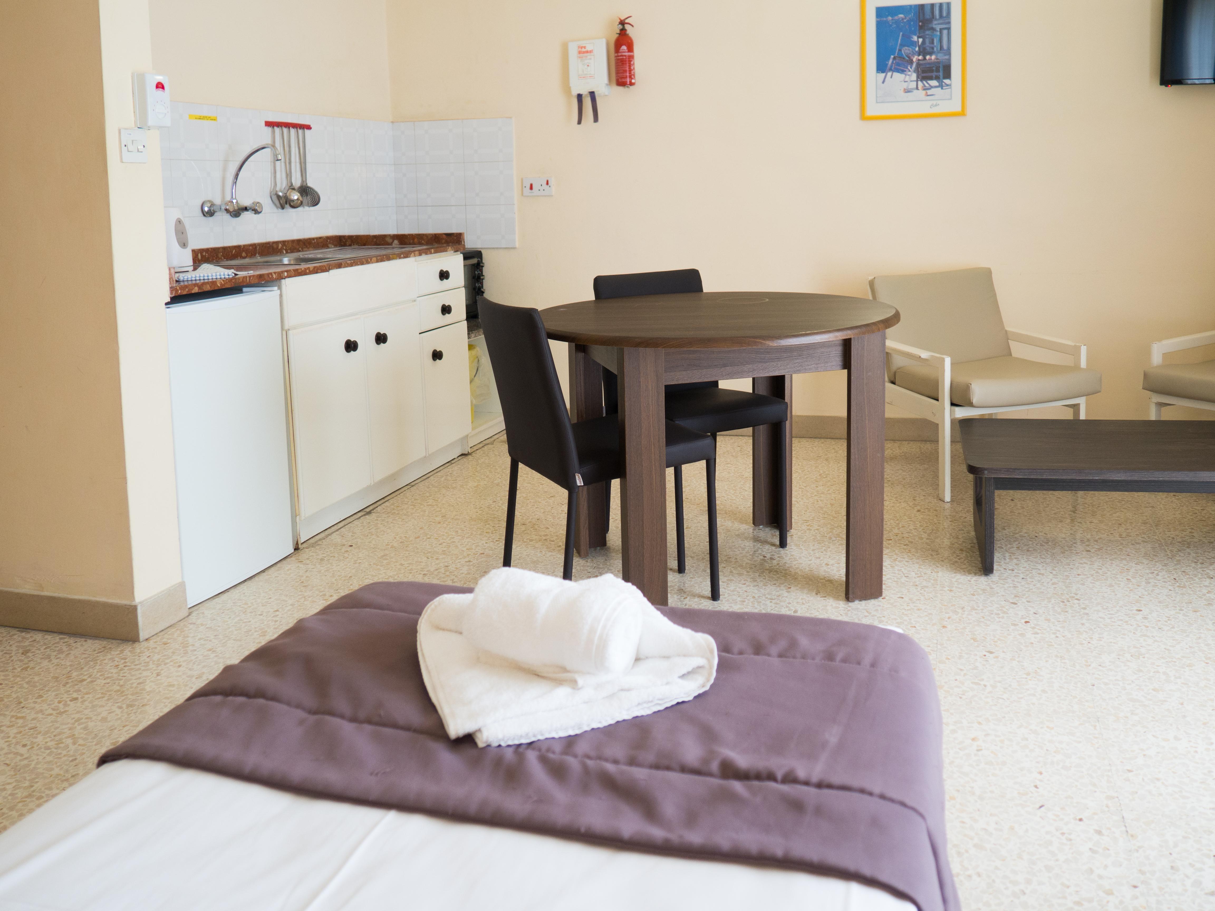 Mavina Hotel & Apartments Buġibba Екстериор снимка