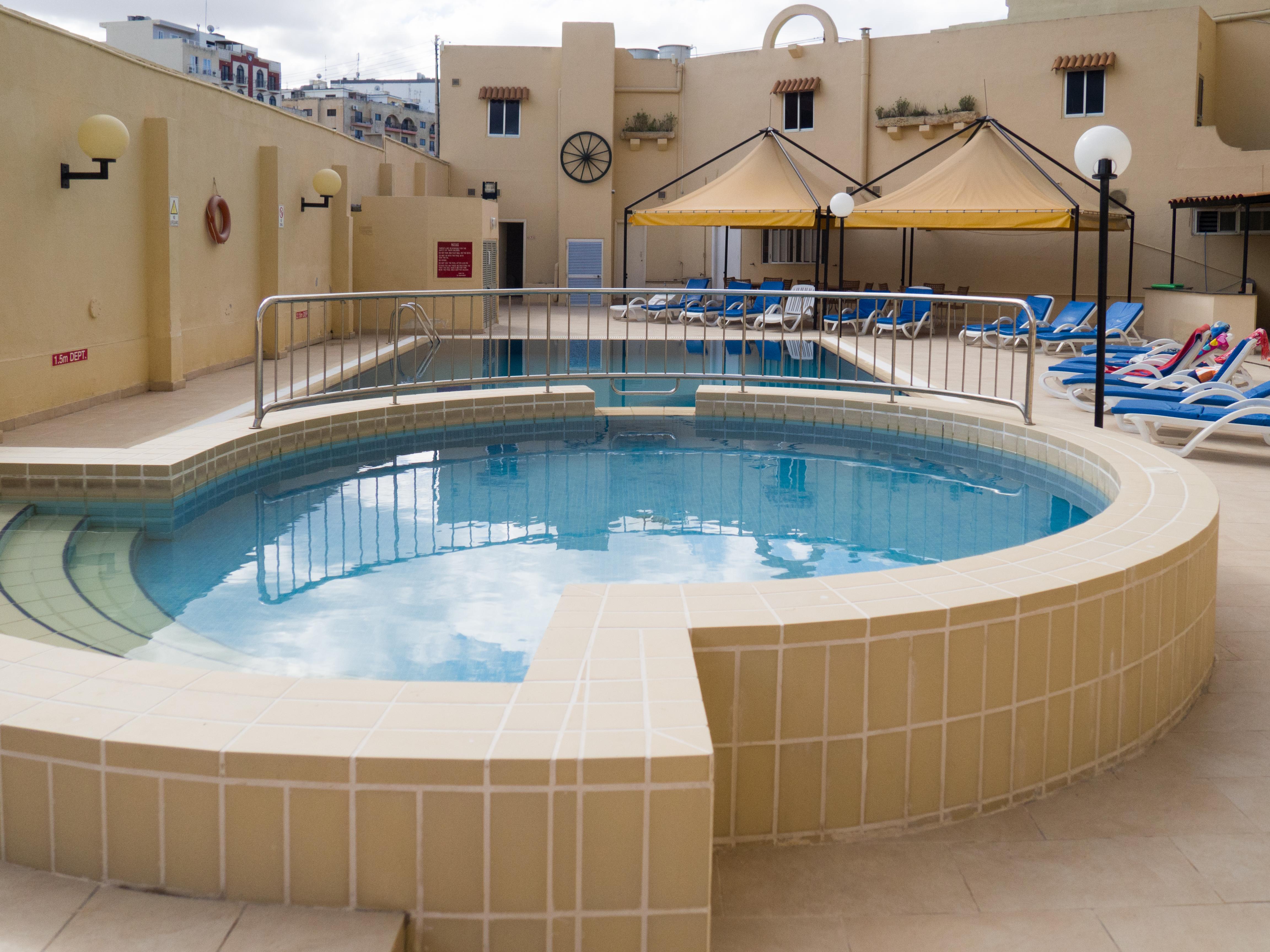Mavina Hotel & Apartments Buġibba Екстериор снимка