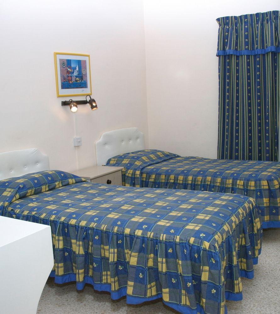 Mavina Hotel & Apartments Buġibba Екстериор снимка