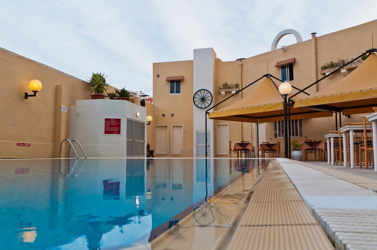Mavina Hotel & Apartments Buġibba Екстериор снимка